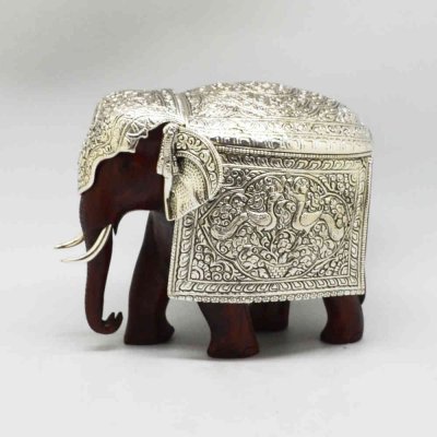 Wooden Elephant With Metal Kavach (Layer)